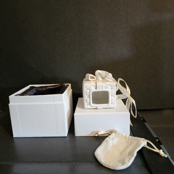 2016 Pandora cermaic ornament charm box - Picture 2 of 3